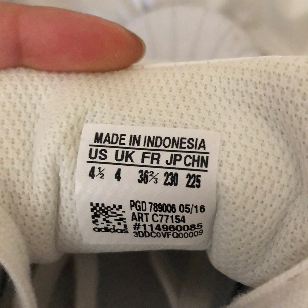 Adidas - Picture 4 of 4